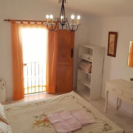 Lopez Chalet *