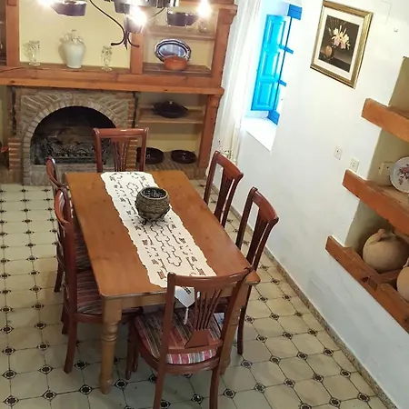Lopez Chalet *